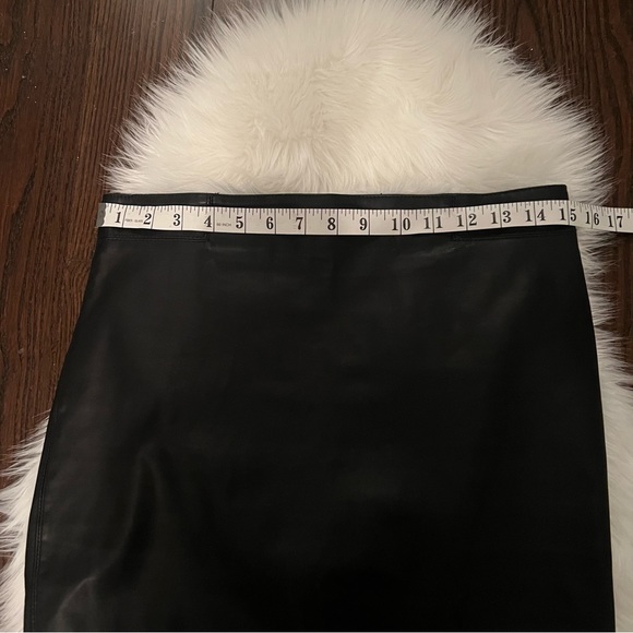 Zara faux leather skirt - Picture 5 of 6